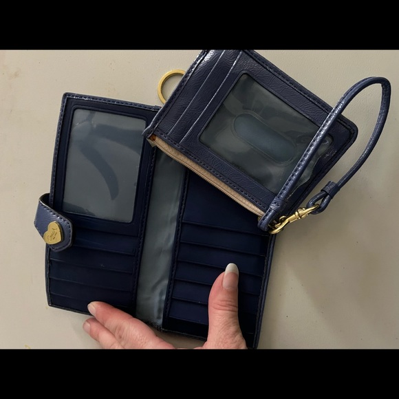 Coach - Picture 2 of 2